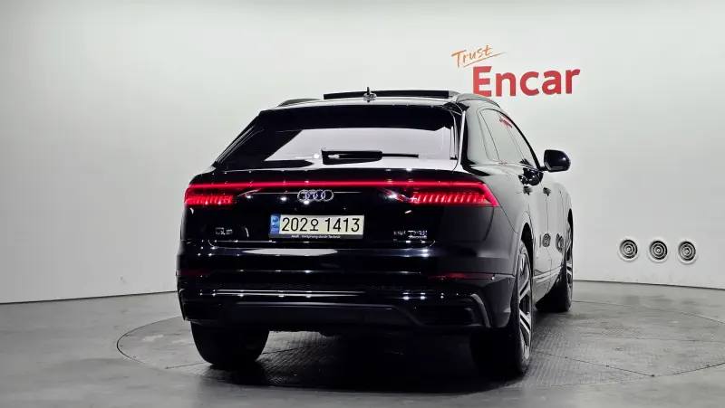 Audi Q8