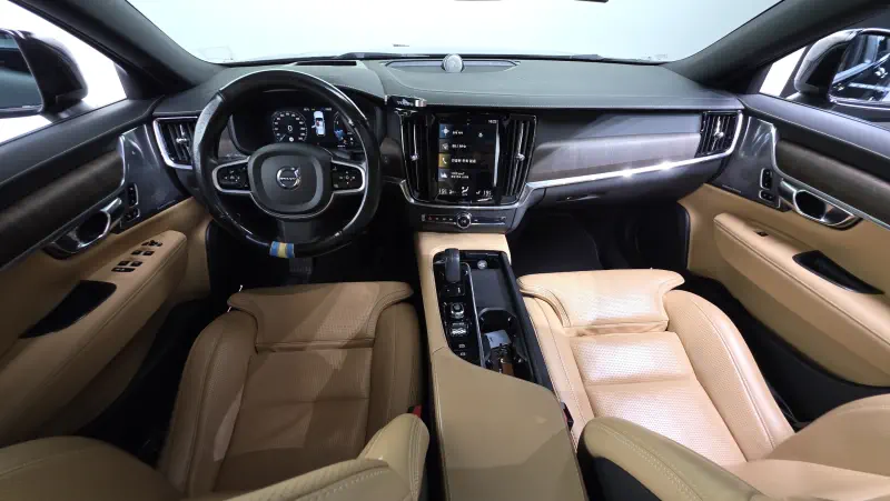 Volvo V90