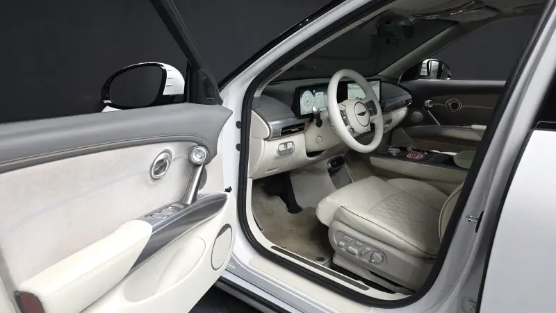 Genesis GV60