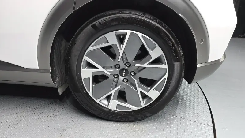 Genesis GV60