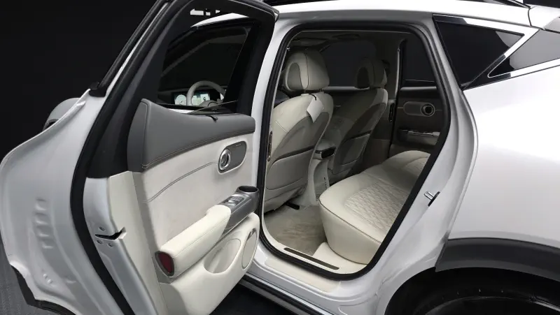 Genesis GV60