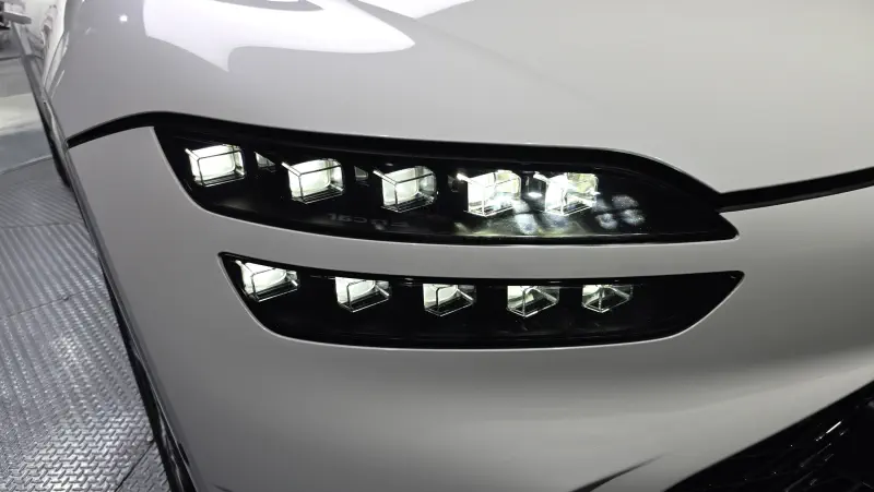 Genesis GV60