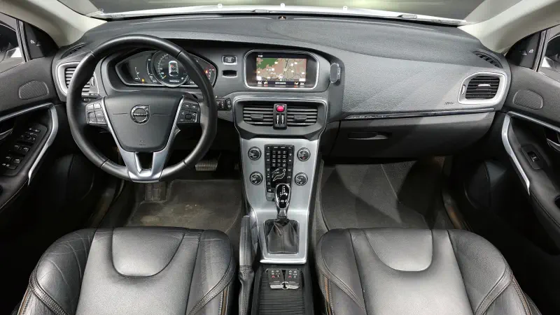 Volvo V40