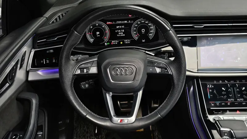Audi Q8