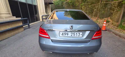 Hyundai Equus