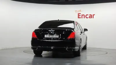Genesis EQ900