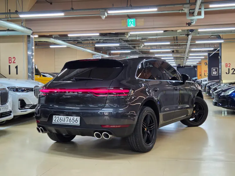 Porsche Macan