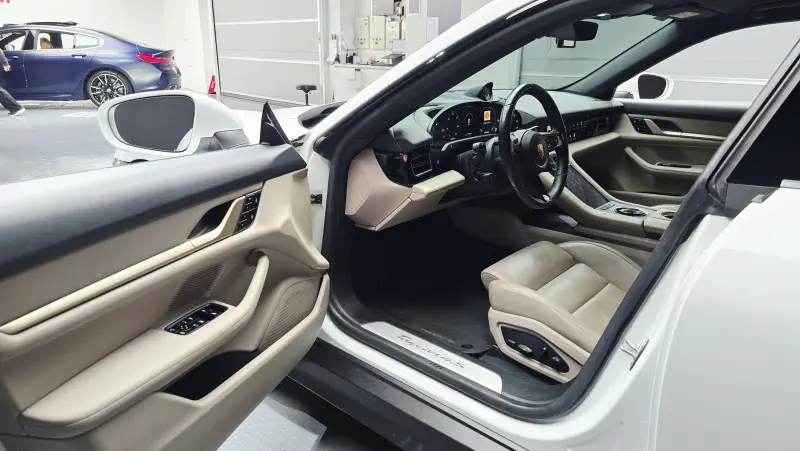 Porsche Taycan