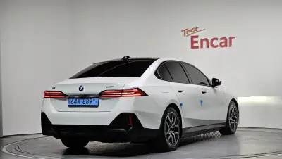 BMW i5