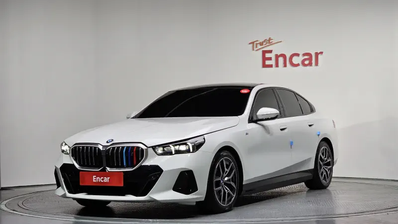 BMW i5