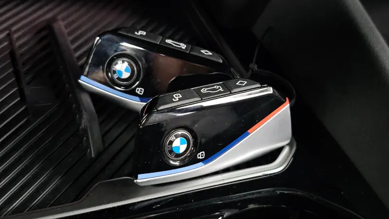 BMW i5