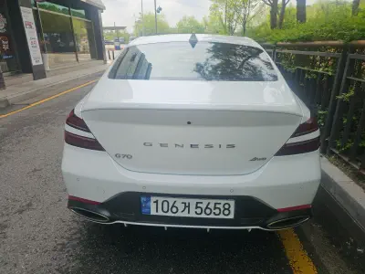 Genesis G70