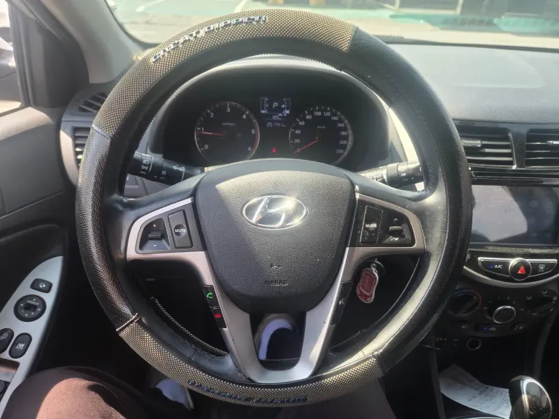Hyundai Accent