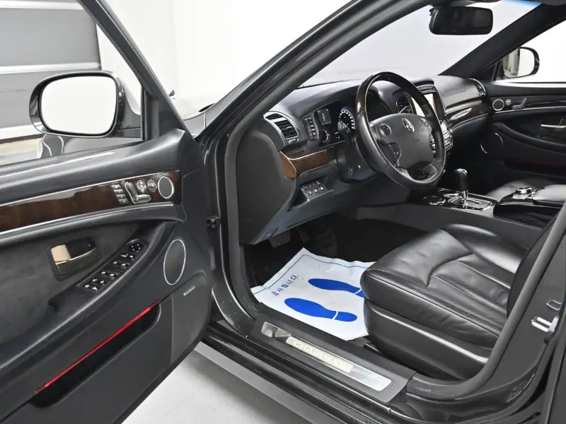 SsangYong Chairman W
