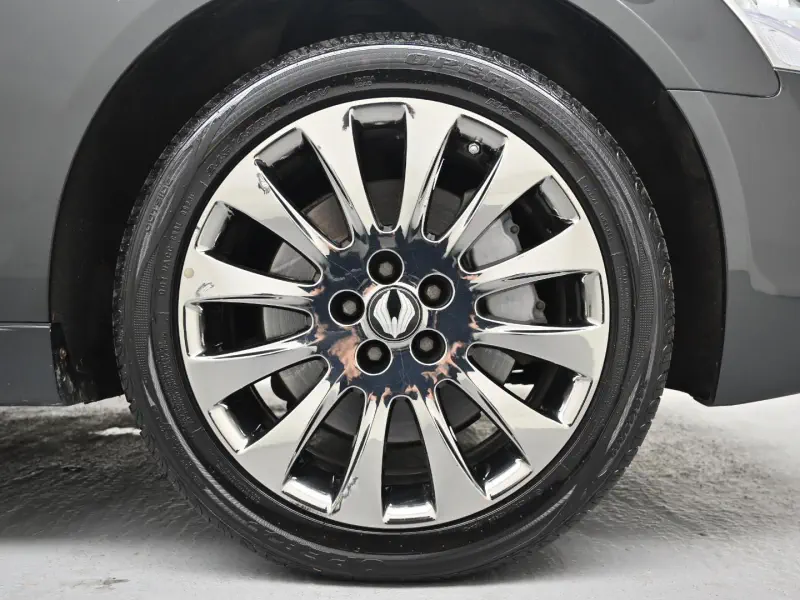 SsangYong Chairman W