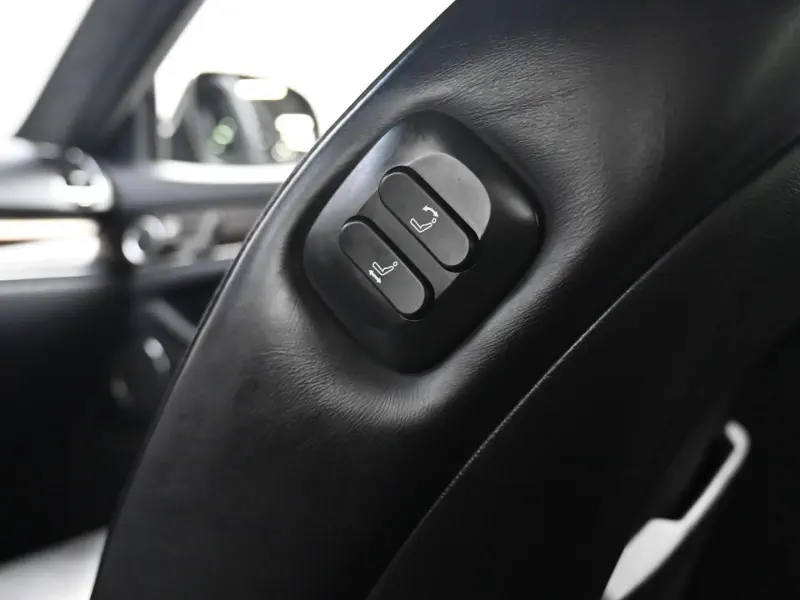 SsangYong Chairman W