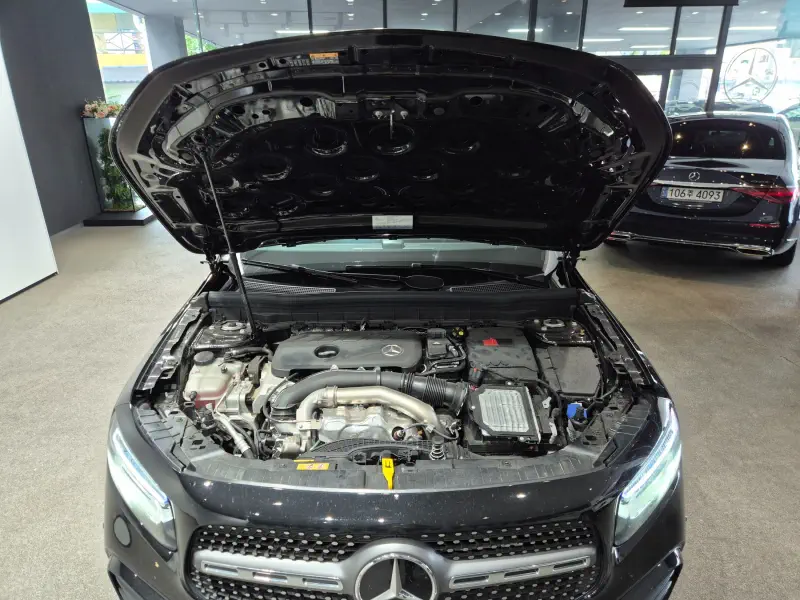 Mercedes-Benz GLB-Class