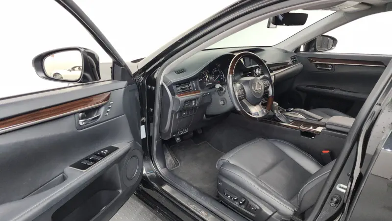 Lexus ES350