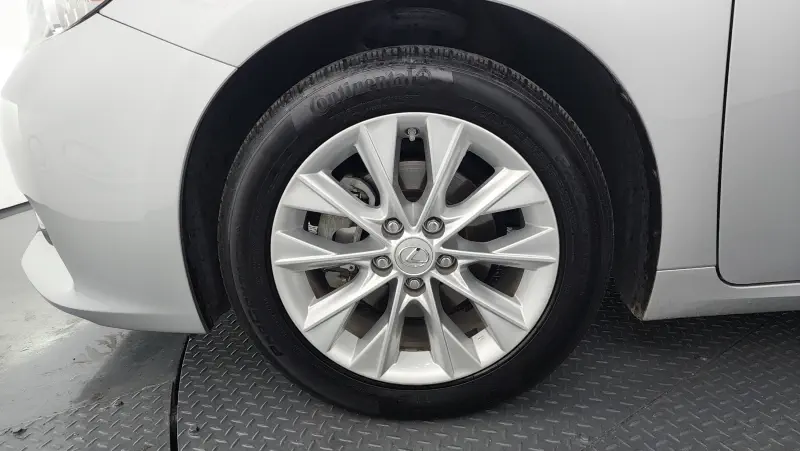Lexus ES300h