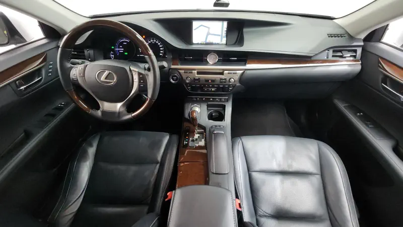 Lexus ES300h