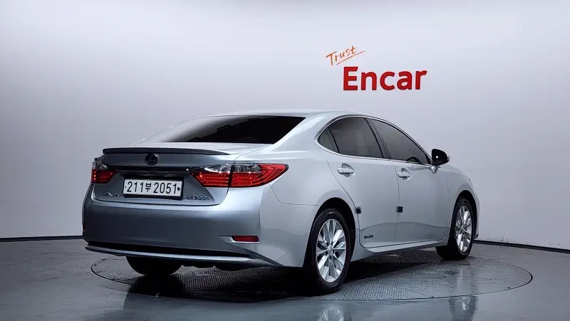 Lexus ES300h