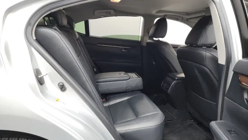 Lexus ES300h
