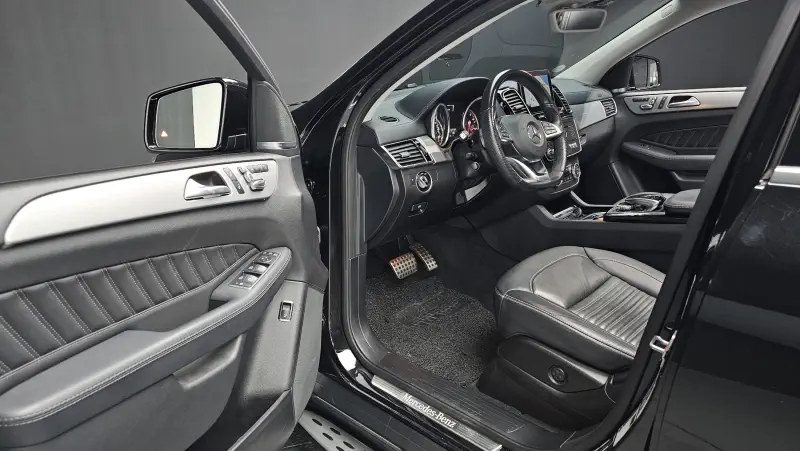 Mercedes-Benz GLE-Class