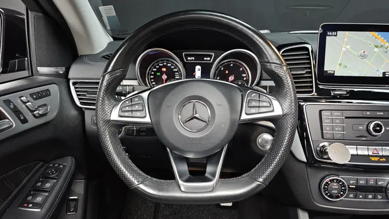 Mercedes-Benz GLE-Class