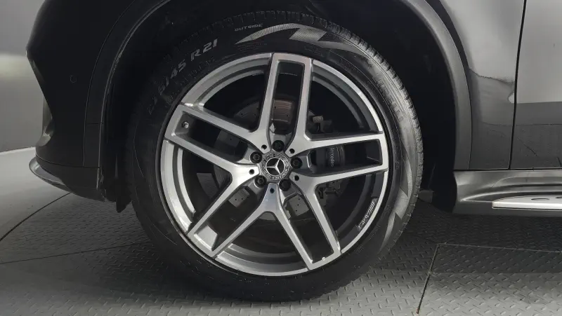 Mercedes-Benz GLE-Class