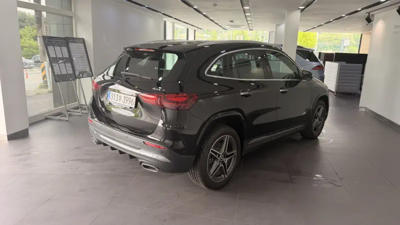 Mercedes-Benz GLA-Class