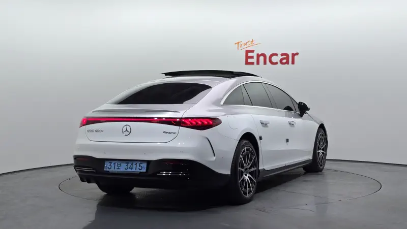 Mercedes-Benz EQS