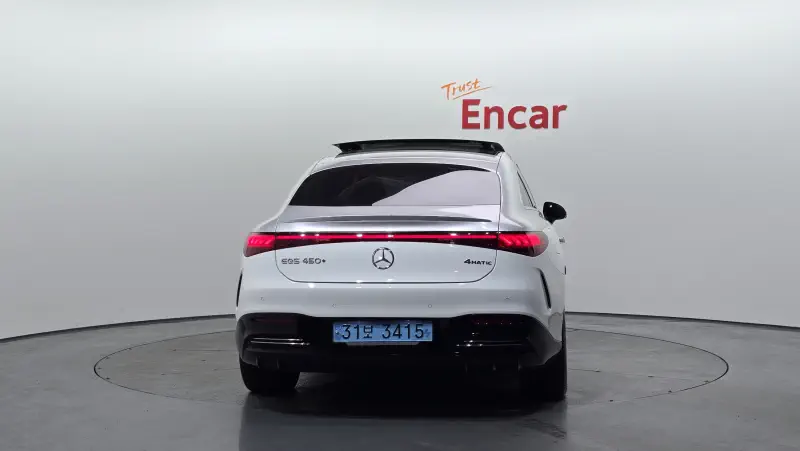 Mercedes-Benz EQS