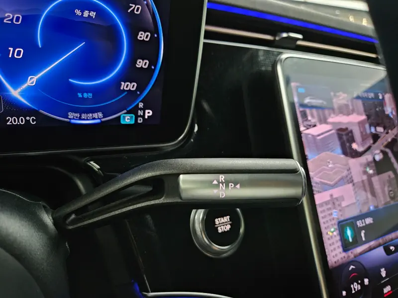 Mercedes-Benz EQS