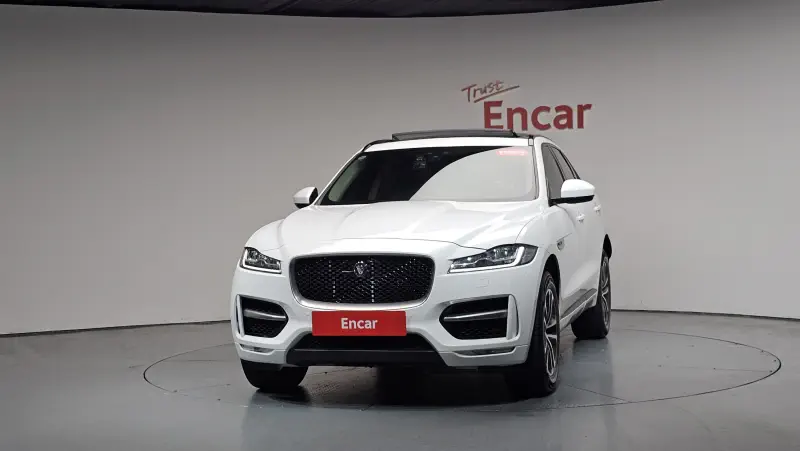 Jaguar F-Pace