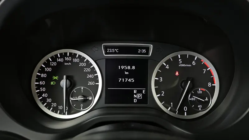 Infiniti Q30