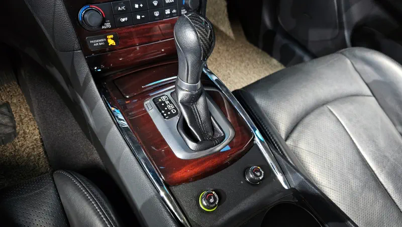 Infiniti G25