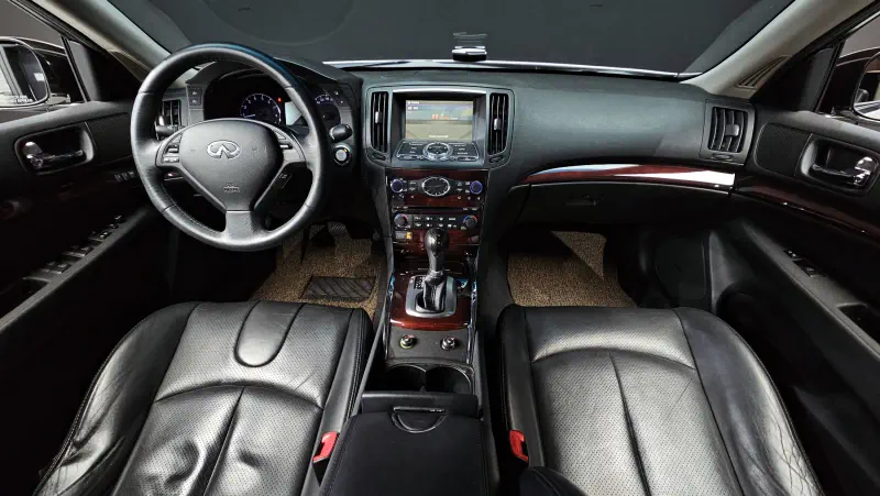 Infiniti G25