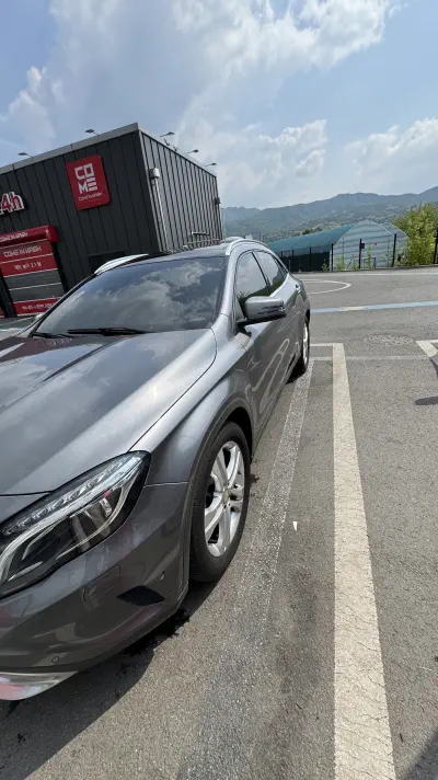Mercedes-Benz GLA-Class