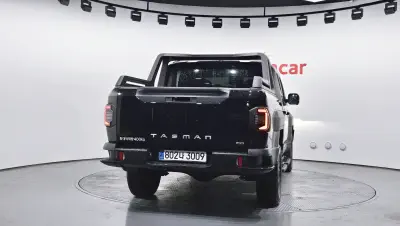 Kia Tasman