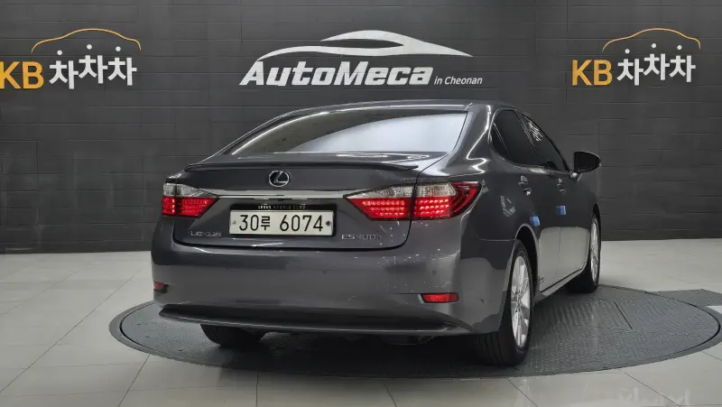 Lexus ES300h