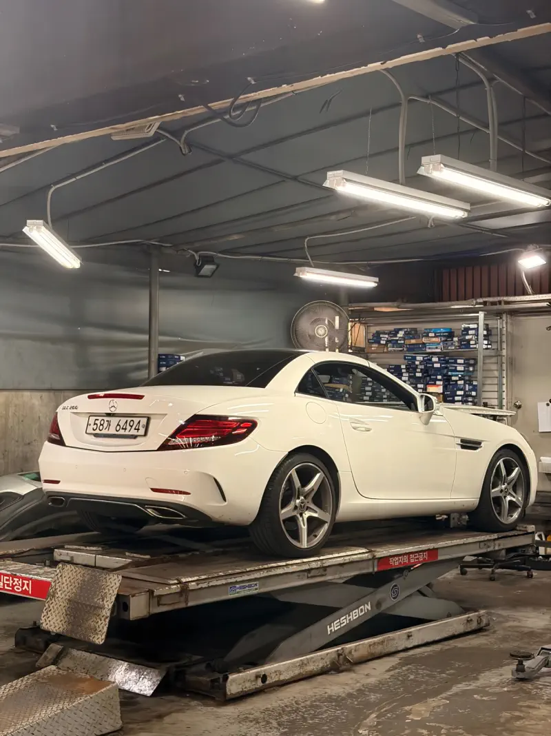 Mercedes-Benz SLC-Class