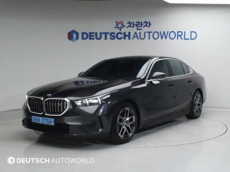 BMW i5