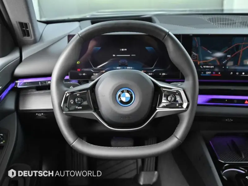 BMW i5