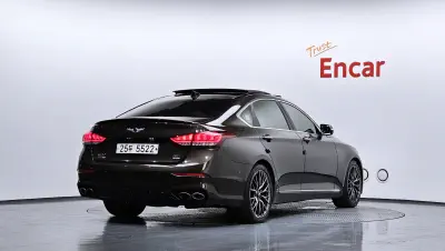 Hyundai Genesis