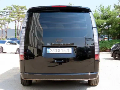 Hyundai Staria