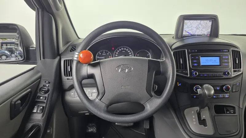 Hyundai Grand Starex