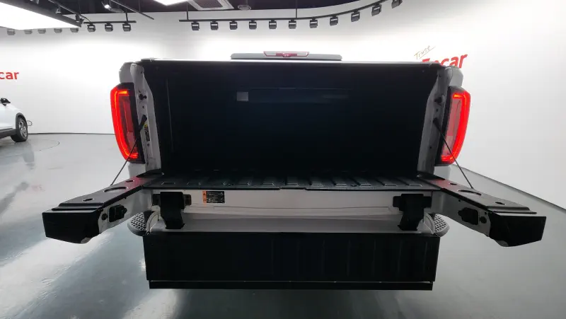 GMC SIERRA