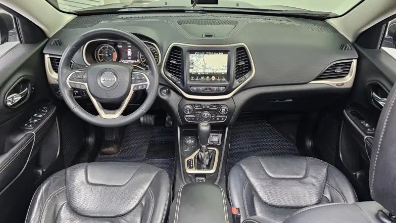 Jeep Cherokee