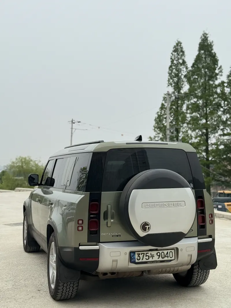 Land Rover Defender