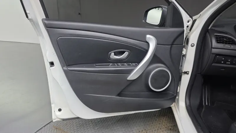 Renault Samsung SM3 Z.E.